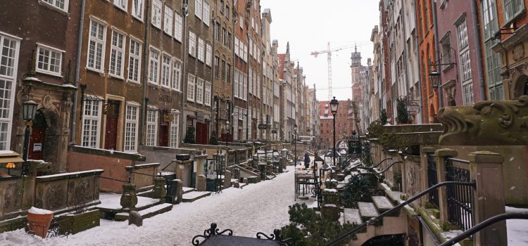 Gdańsk, a pearl by the Baltic Sea Gdańsk, a pearl by the Baltic Sea