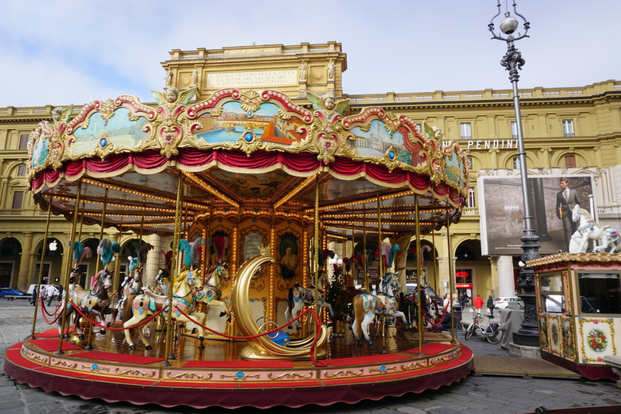 Carousel in Piazza della Repubblica - Florence Carousel in Piazza della Repubblica - Florence