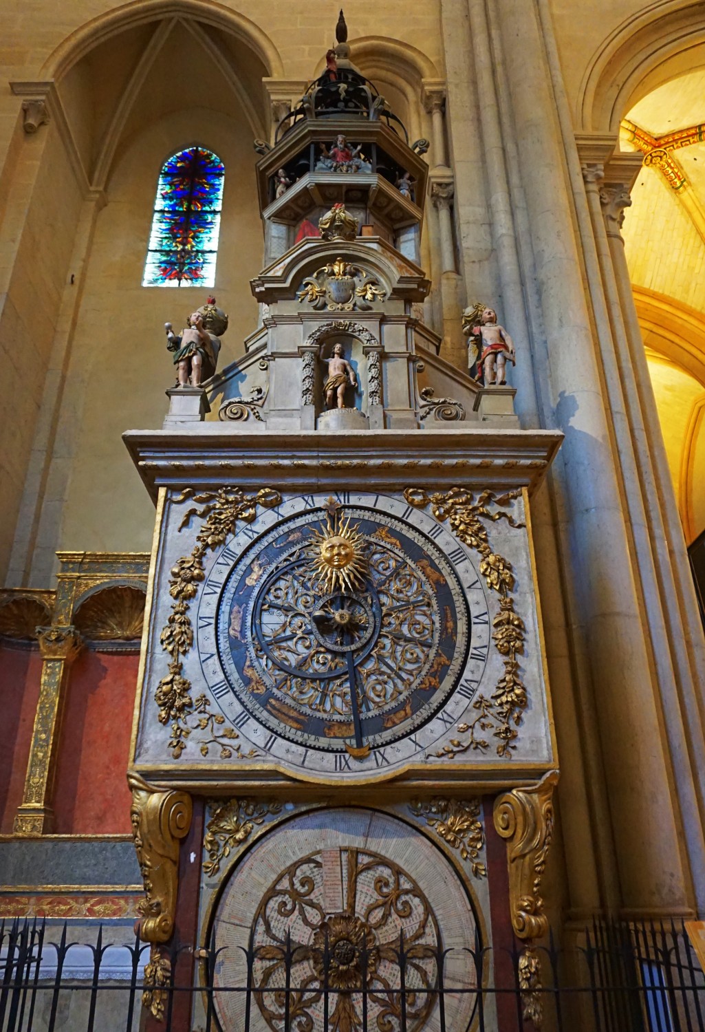 Lyon astronomical clock