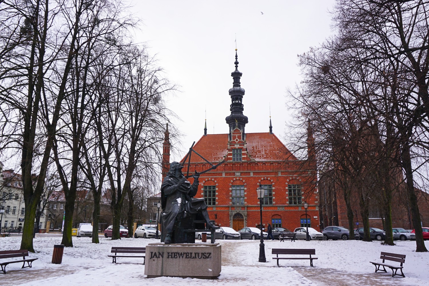 Old Town Hall and Jan Heweliusz statue, Gdansk Old Town Hall and Jan Heweliusz statue, Gdansk